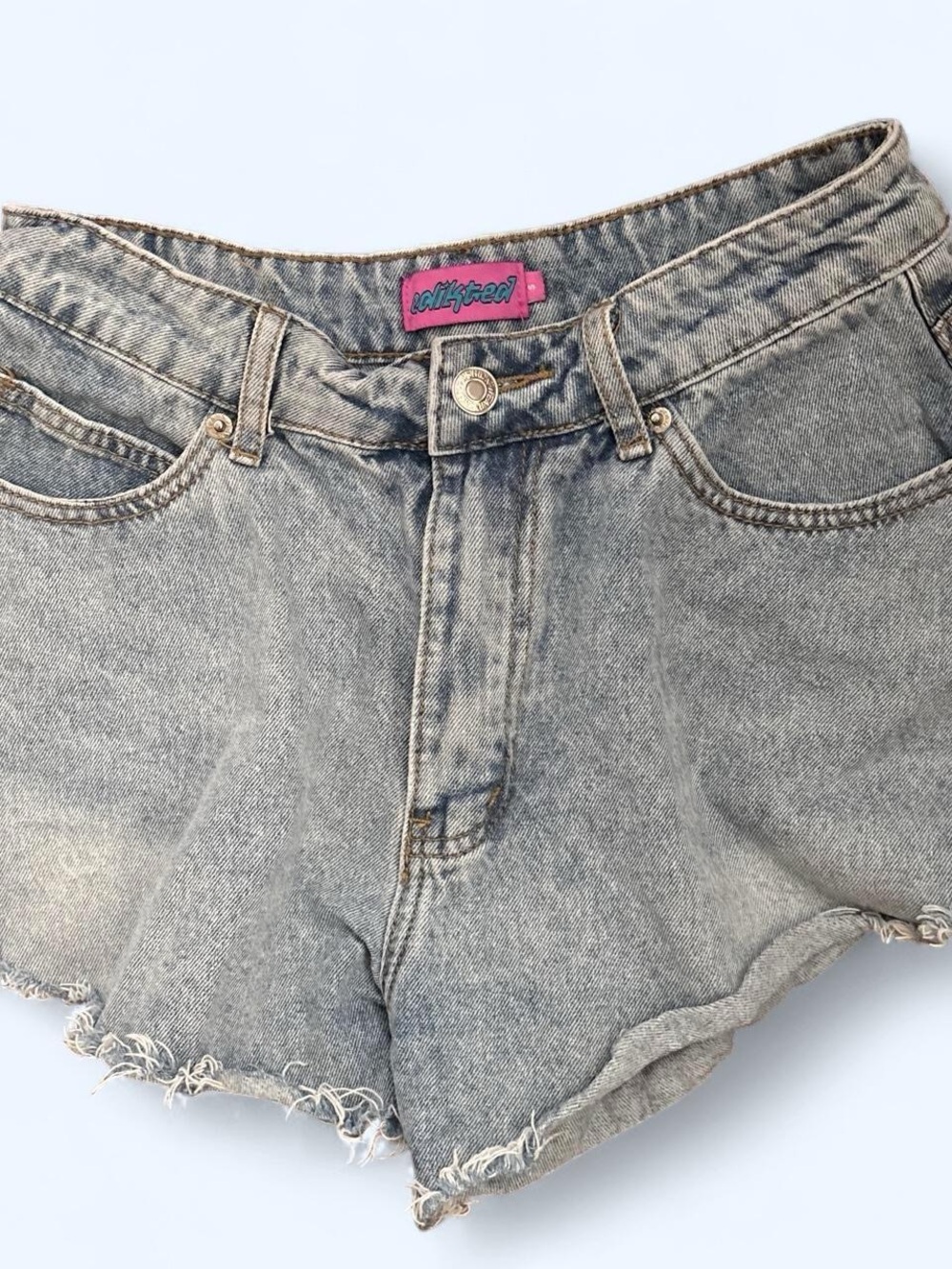 Edikted Light Wash Denim Frayed Hem Women's Shorts